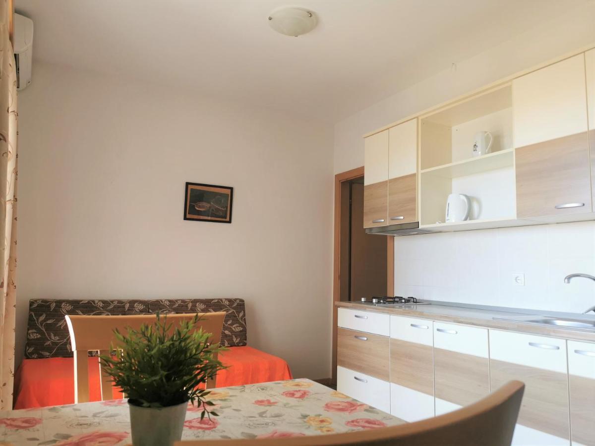 Lenka Apartments II Новалья Экстерьер фото