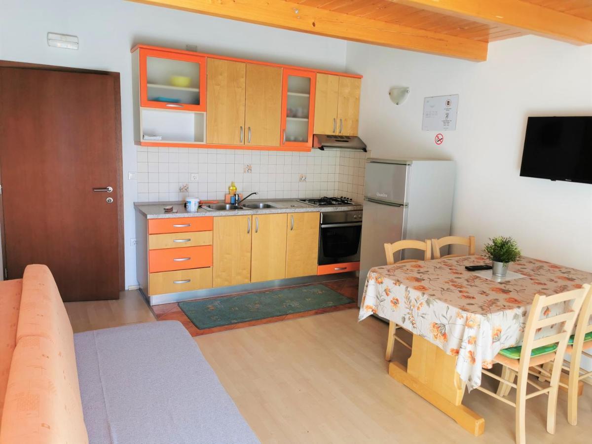 Lenka Apartments II Новалья Экстерьер фото